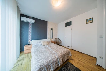 Zagreb 2-Bedroom Apartment for Up to 6 Guests