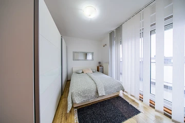 Zagreb 2-Bedroom Apartment for Up to 6 Guests