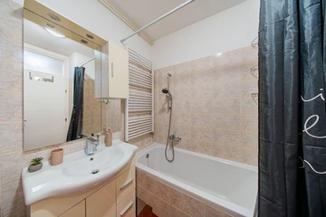 Zagreb Studio Apartment for Up to 4 Guests