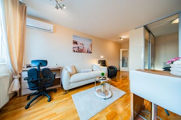 Zagreb Studio Apartment for Up to 4 Guests