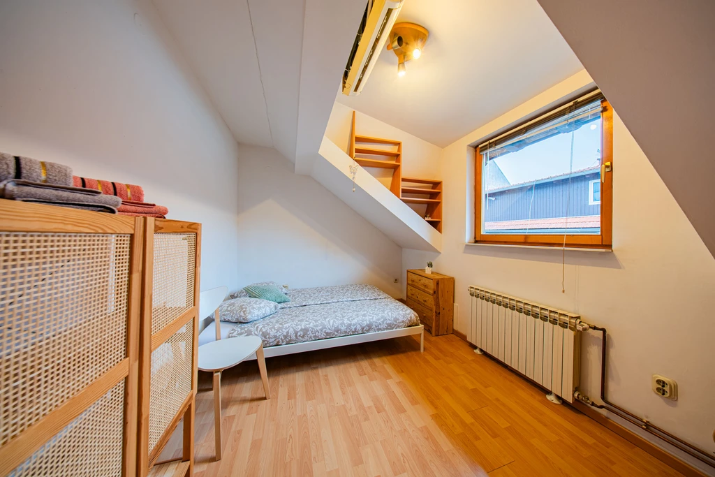 Zagreb 2-Bedroom Apartment for up to 8 Guests