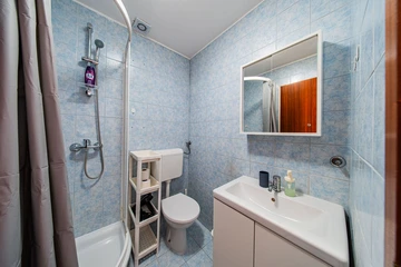 Zagreb 2-Bedroom Apartment for up to 8 Guests