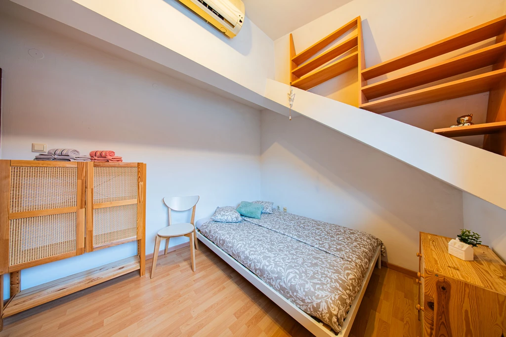 Zagreb 2-Bedroom Apartment for up to 8 Guests