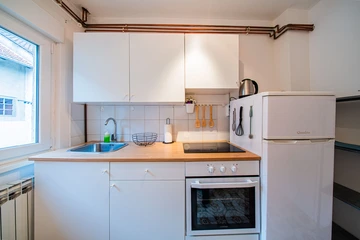 Zagreb 2-Bedroom Apartment for up to 8 Guests