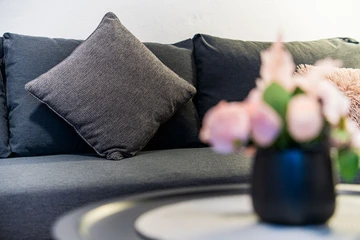 Zagreb 2-Bedroom Apartment for up to 8 Guests