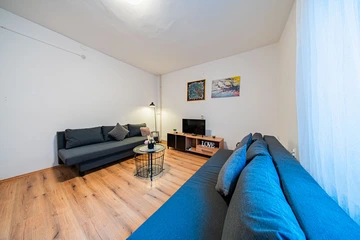 Zagreb 2-Bedroom Apartment for up to 8 Guests