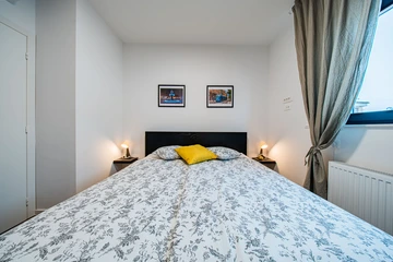 Zagreb Apartment with 2 Bedrooms and Parking