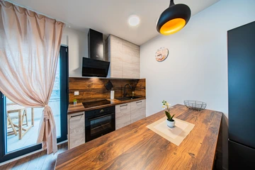 Zagreb Apartment with 2 Bedrooms and Parking