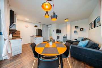 Zagreb Apartment with 2 Bedrooms and Parking