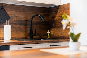 Zagreb Apartment with 2 Bedrooms and Parking