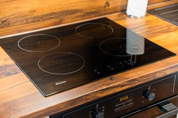 Zagreb Apartment with 2 Bedrooms and Parking