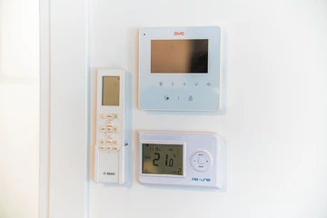 Zagreb Apartment with 2 Bedrooms and Parking