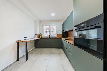 Zagreb Apartment with 3 Balconies & 3 Bedrooms