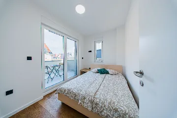 Zagreb Apartment with 3 Balconies & 3 Bedrooms