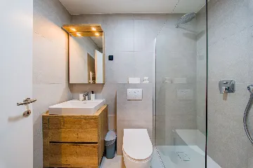 Zagreb Apartment with 3 Balconies & 3 Bedrooms