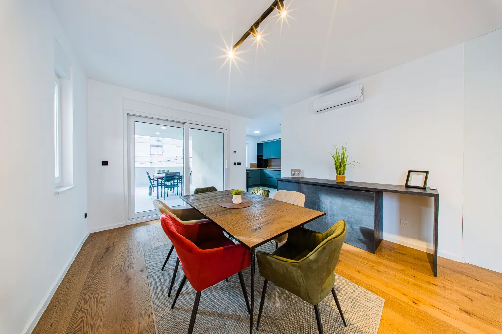 Zagreb Apartment with 3 Balconies & 3 Bedrooms
