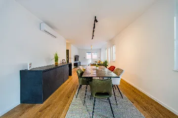 Zagreb Apartment with 3 Balconies & 3 Bedrooms