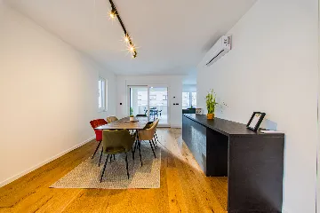 Zagreb Apartment with 3 Balconies & 3 Bedrooms