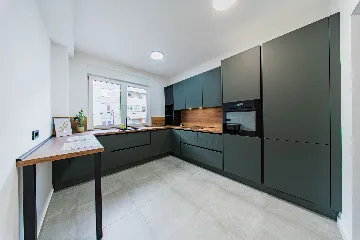 Zagreb Apartment with 3 Balconies & 3 Bedrooms