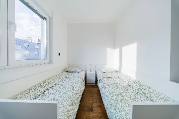 Zagreb Apartment with 3 Balconies & 3 Bedrooms