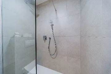 Zagreb Apartment with 3 Balconies & 3 Bedrooms