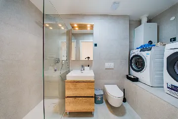 Zagreb Apartment with 3 Balconies & 3 Bedrooms