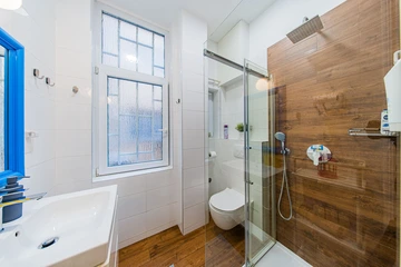 Zagreb Two-Bedroom Apartment for Up to 6