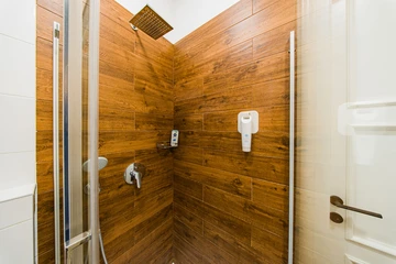 Zagreb Two-Bedroom Apartment for Up to 6