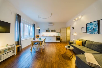 Zagreb Two-Bedroom Apartment for Up to 6