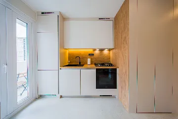 Zagreb 1-Bedroom Apartment with Loggia