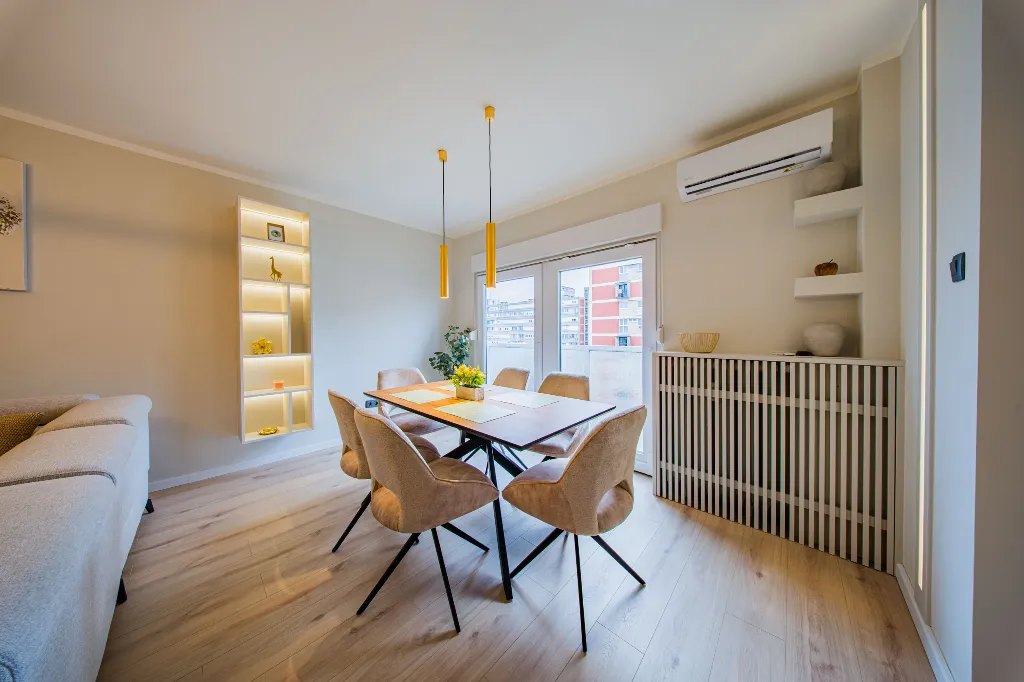 Zagreb 1-Bedroom Apartment with Loggia