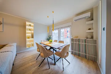 Zagreb 1-Bedroom Apartment with Loggia