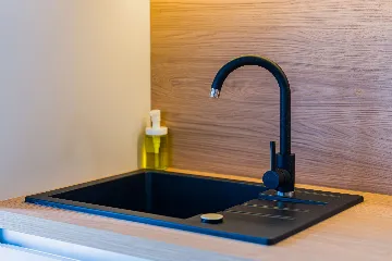 Zagreb 1-Bedroom Apartment with Loggia