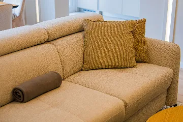 Zagreb 1-Bedroom Apartment with Loggia