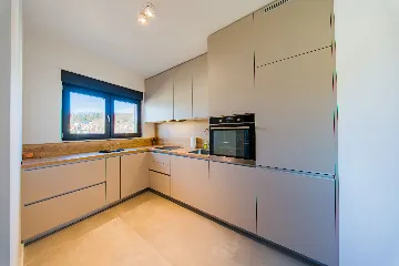 Two-Bedroom Apartment in Zagreb with Garage Parking