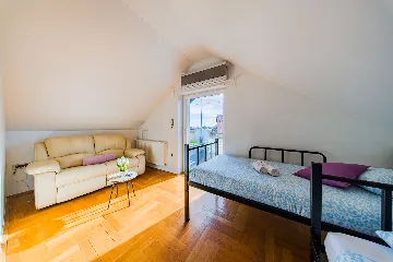 Zagreb Apartment for 8 Guests with 3 Bedrooms
