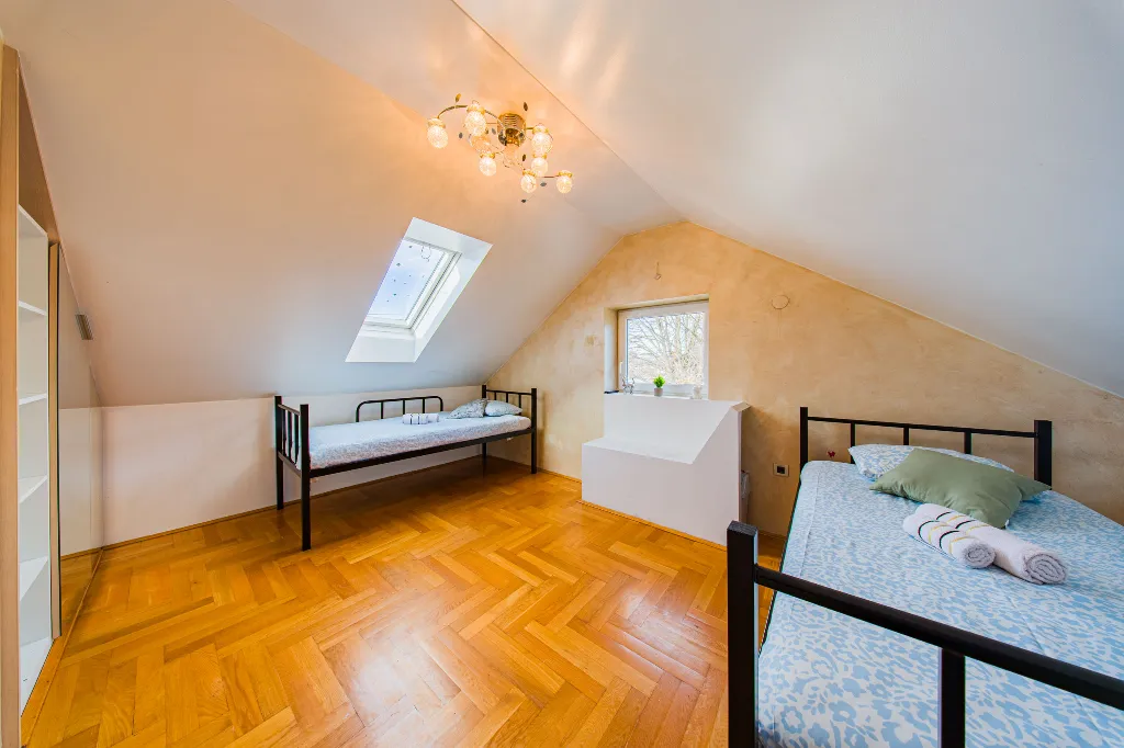 Zagreb Apartment for 8 Guests with 3 Bedrooms