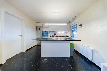 Zagreb Apartment for 8 Guests with 3 Bedrooms