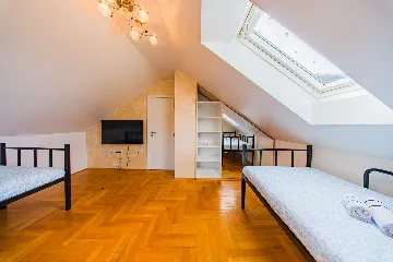 Zagreb Apartment for 8 Guests with 3 Bedrooms