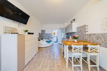 Zagreb Studio Apartment for 2 Adults