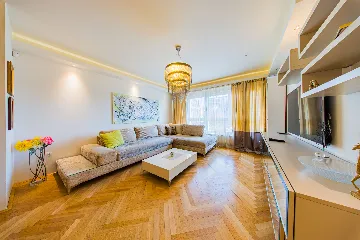 Spacious 3-Bedroom Apartment in Zagreb for 6