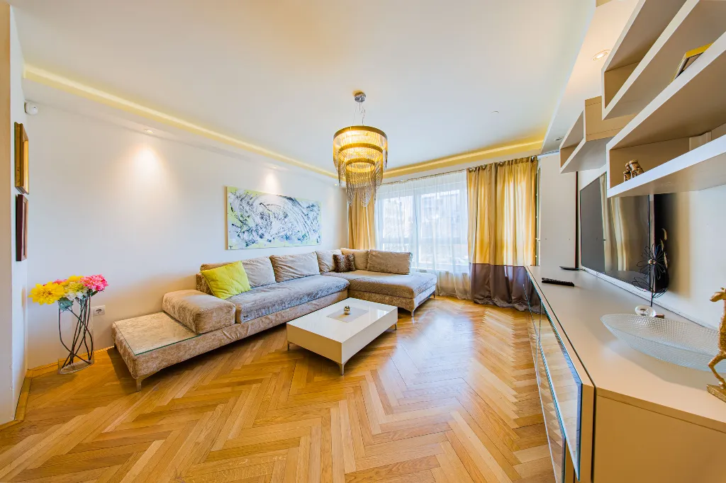 Spacious 3-Bedroom Apartment in Zagreb for 6