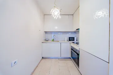 Spacious 3-Bedroom Apartment in Zagreb for 6