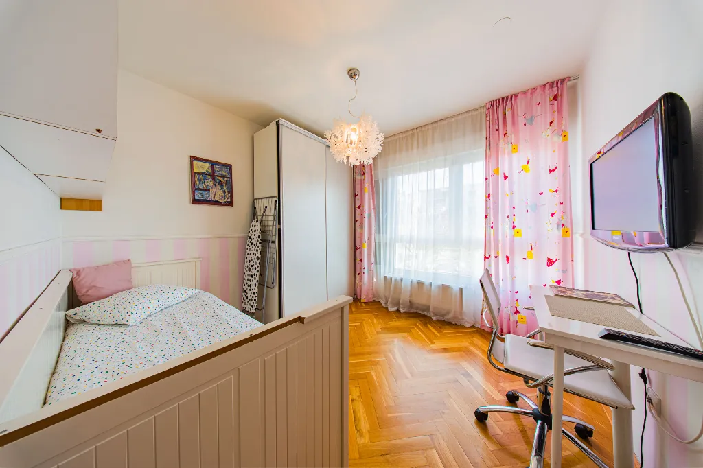 Spacious 3-Bedroom Apartment in Zagreb for 6