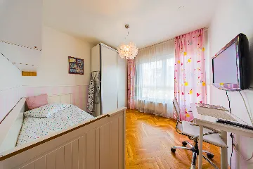 Spacious 3-Bedroom Apartment in Zagreb for 6