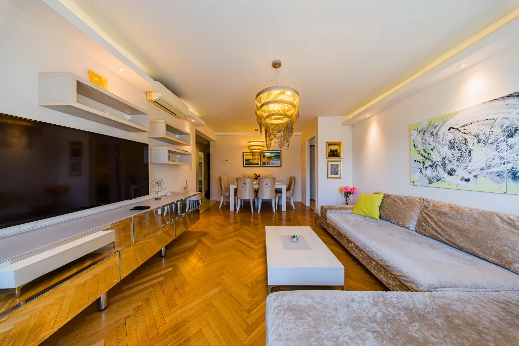Spacious 3-Bedroom Apartment in Zagreb for 6