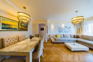Spacious 3-Bedroom Apartment in Zagreb for 6