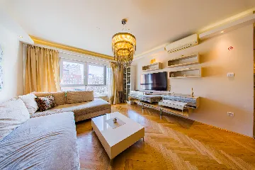 Spacious 3-Bedroom Apartment in Zagreb for 6