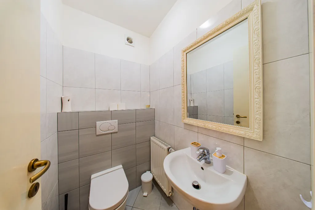 Spacious 3-Bedroom Apartment in Zagreb for 6