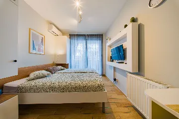 Zagreb Studio Apartment with Private Balcony for 2